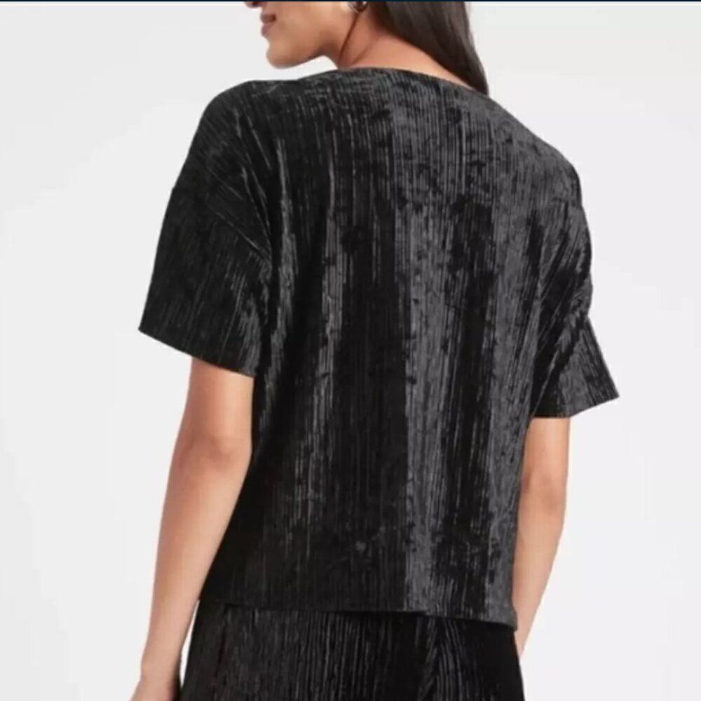 NWT Banana Republic Crinkle Velvet Top in Black | Size XS *top only* - Picture 2 of 12